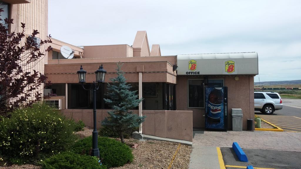 Super 8 By Wyndham Laramie Hotel Exterior photo