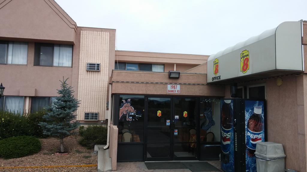 Super 8 By Wyndham Laramie Hotel Exterior photo